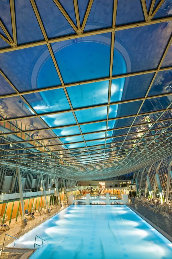 Готель Badener Hof Екстер'єр фото